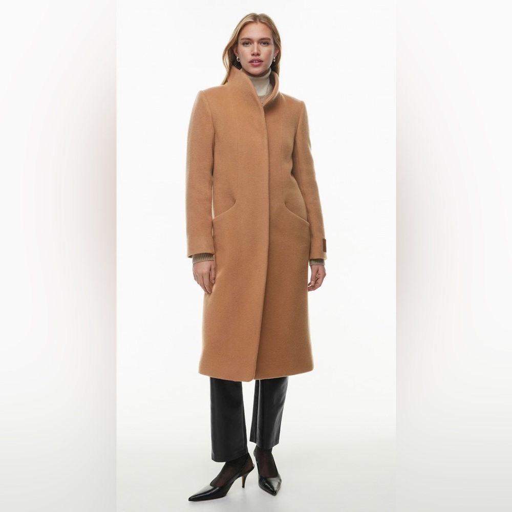 ISO medium aritzia cocoon classic camel medium